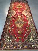 MAGNIFICENT VINTAGE RUNNER 3'.11"X10'.3"