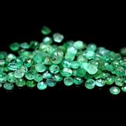 Rich emerald green 7.14ct 134pc emerald set
