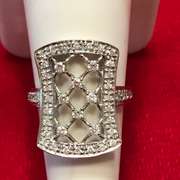 LADIES 14K WHITE GOLD DIAMOND RING