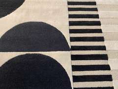 DECORATIVE WOOL RUG 5x8