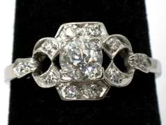 Dazzling Vintage Diamond Ring in Platinum