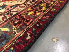 MAGNIFICENT VINTAGE RUNNER 3'.11"X10'.3"