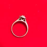 LADIES 14K WHITE GOLD DIAMOND RING