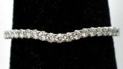 Sweet Diamond Band in 14KT White Gold