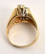 Glittery Diamond Cluster Ring