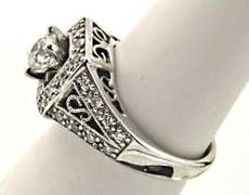 LADIES 14K WHITE GOLD DIAMOND ENGAGEMENT RING