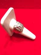 MENS 10K GOLD AND DIAMOND RING