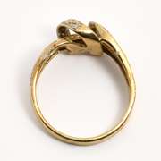Interesting Diamond Crossover Ring