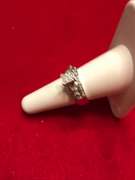 14K WHITE GOLD DIAMOND RING