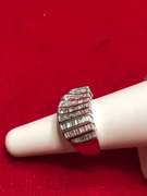 LADIES 14K WHITE GOLD DIAMOND BAND