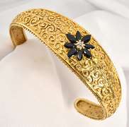 Exotic Cuff Bracelet in Vermeil