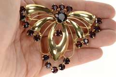 14K Yellow Gold Ornate Syn. Garnet Retro Butterfly Moth Pin/Brooch