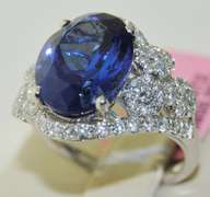 Tempting Tanzanite and Diamond 18kt Ring