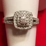 LADIES 14K WHITE GOLD DIAMOND RING