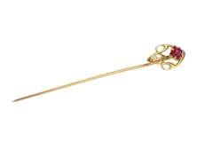 10K Yellow Gold Art Nouveau Syn. Ruby Seed Pearl Stick Pin
