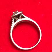 LADIES 14K WHITE GOLD DIAMOND RING