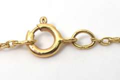 Glittering Diamond Cluster Necklace in Yellow Gold