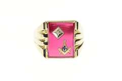 10K Yellow Gold Retro Men's Syn Ruby Masonic Emblem Squared Ring