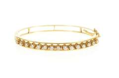 14K Yellow Gold 1.20 Ctw 1930's Diamond Ornate Classic Bangle Bracelet