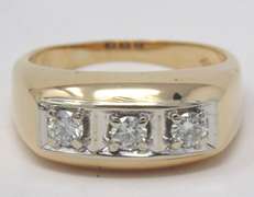 Classic 14kt YG Gents' 3-Stone Diamond Ring
