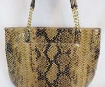 Micheal Kors Jet Set Chain Shoulder Tote