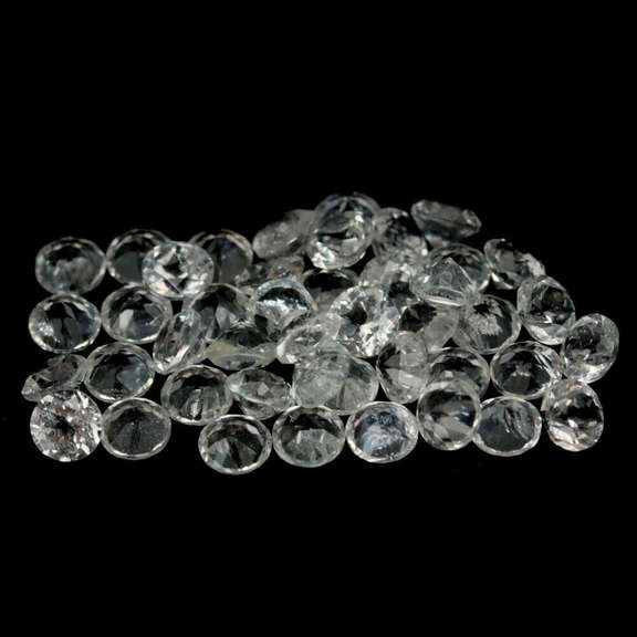 Glittering 5.83ct UNHEATED diamond white Topaz set