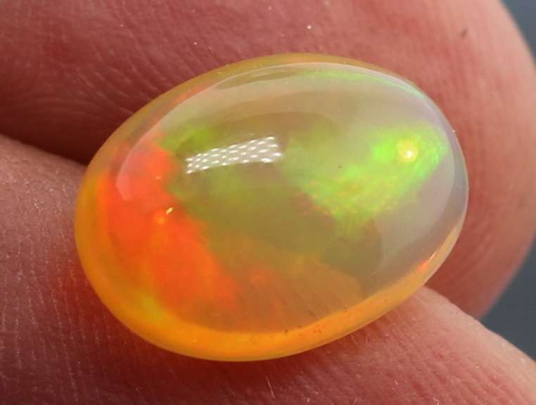 Remarkable 4.36ct wide block patterned Opal