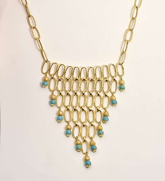 Feminine 18k Necklace with Turquoise