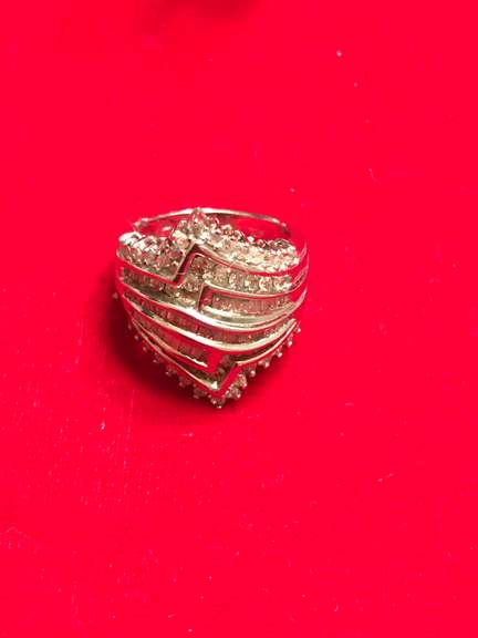 LADIES 14K WHITE GOLD DIAMOND BAND