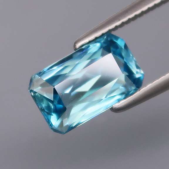 High fire! 2.31ct Swiss blue Cambodian Zircon