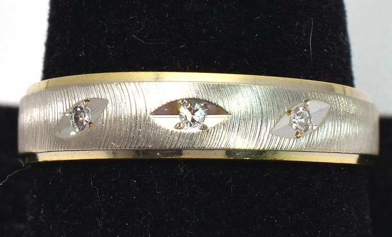 Textured Diamond Wedding Band in 2-Tone 14KT Gold