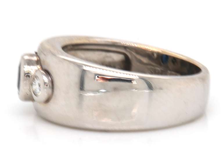 Fabulous 18kt WG Diamond and Sapphire Ring