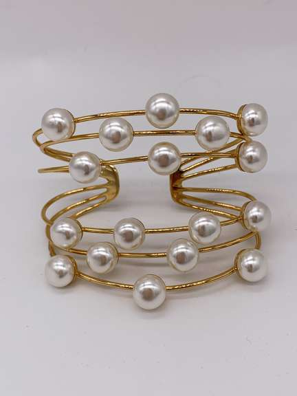 22kt Plated Sterling Silver Pearl Cuff Bracelet