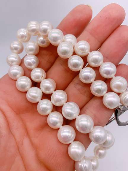 18 inch Pearl Necklace with Silver Heart Toggle