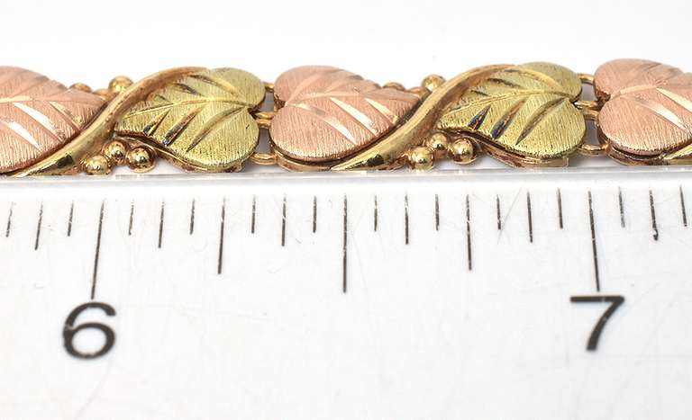Lovely Leaves Bracelet in 3-Tone Gold
