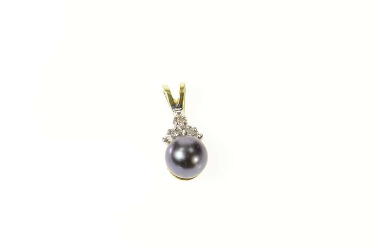 14K Yellow Gold Blue Grey Pearl Diamond Accent Classic Pendant