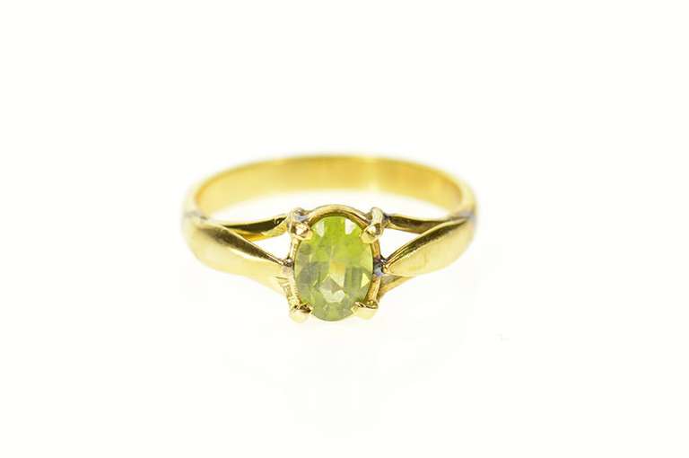 14K Yellow Gold Classic Oval Peridot Solitaire Statement Ring