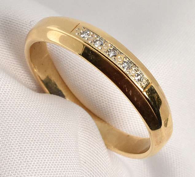 Nice 4.8 mm Man's Diamond Band
