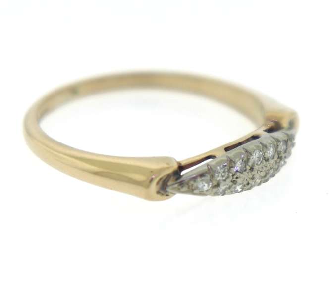 Brilliant 14kt Yellow Gold Diamond Accented Band