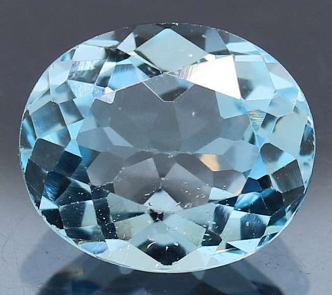 Simply stunning 5.70ct 10x12mm vivid sky blue Topaz