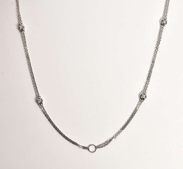 Enticing Diamond Necklace in 14K White Gold