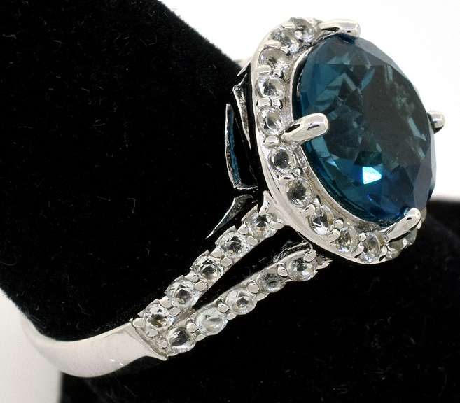 Breathtaking Brilliant Blue & White Topaz Ring in Sterling Silver