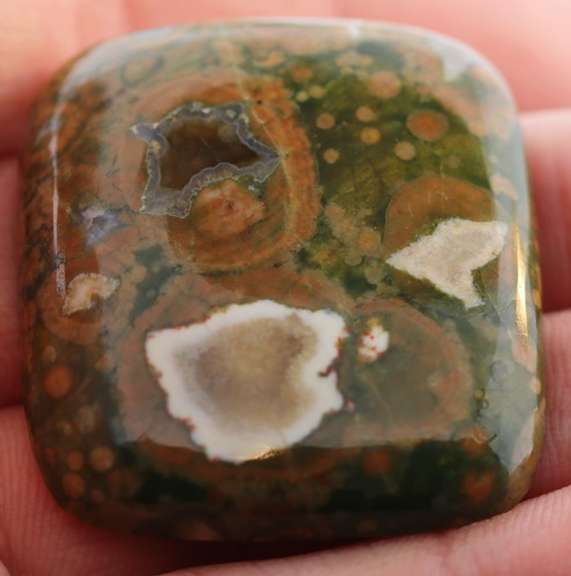 Eye catching 96.52ct Opal in Rhyolite