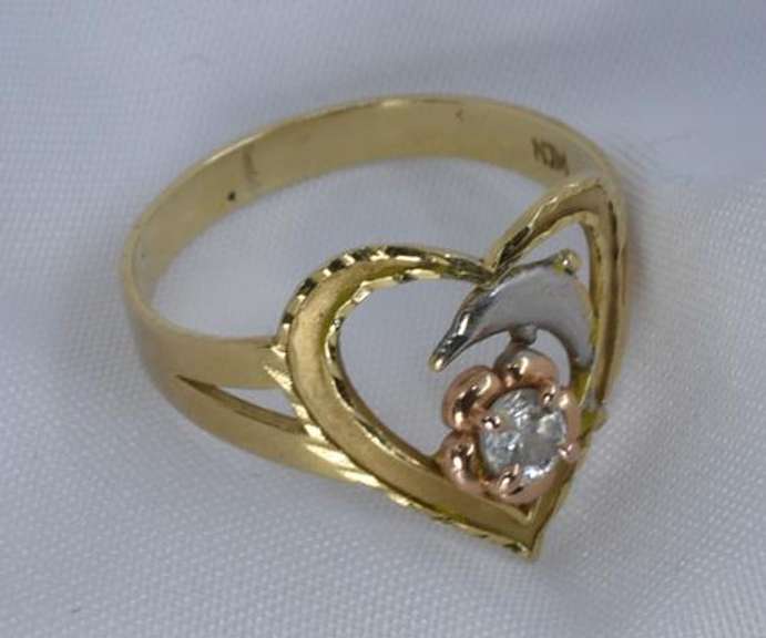 Chic Heart, Diamond, and Dolphin Ring in 14K
