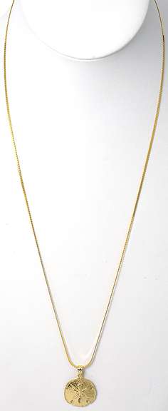 Detailed Sand Dollar Necklace in 14KT Yellow Gold