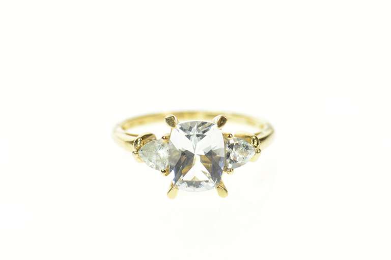 10K Yellow Gold Three Stone Classic Simple Statement Ring