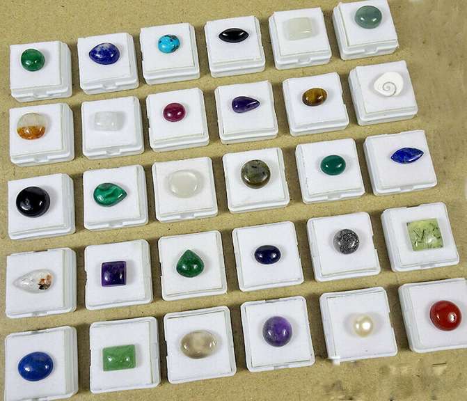 Huge assorted 30 piece 216ct gemstone parcel