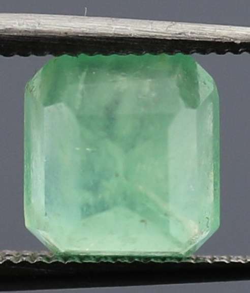 Stunning 1.62ct bright green Colombian emerald