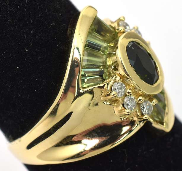 Incredible Emerald & Diamond Ring