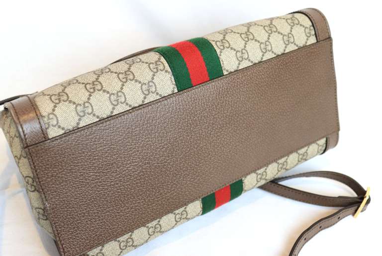 Stylish Gucci Ophilia Supreme Canvas "GG" Medium Bag